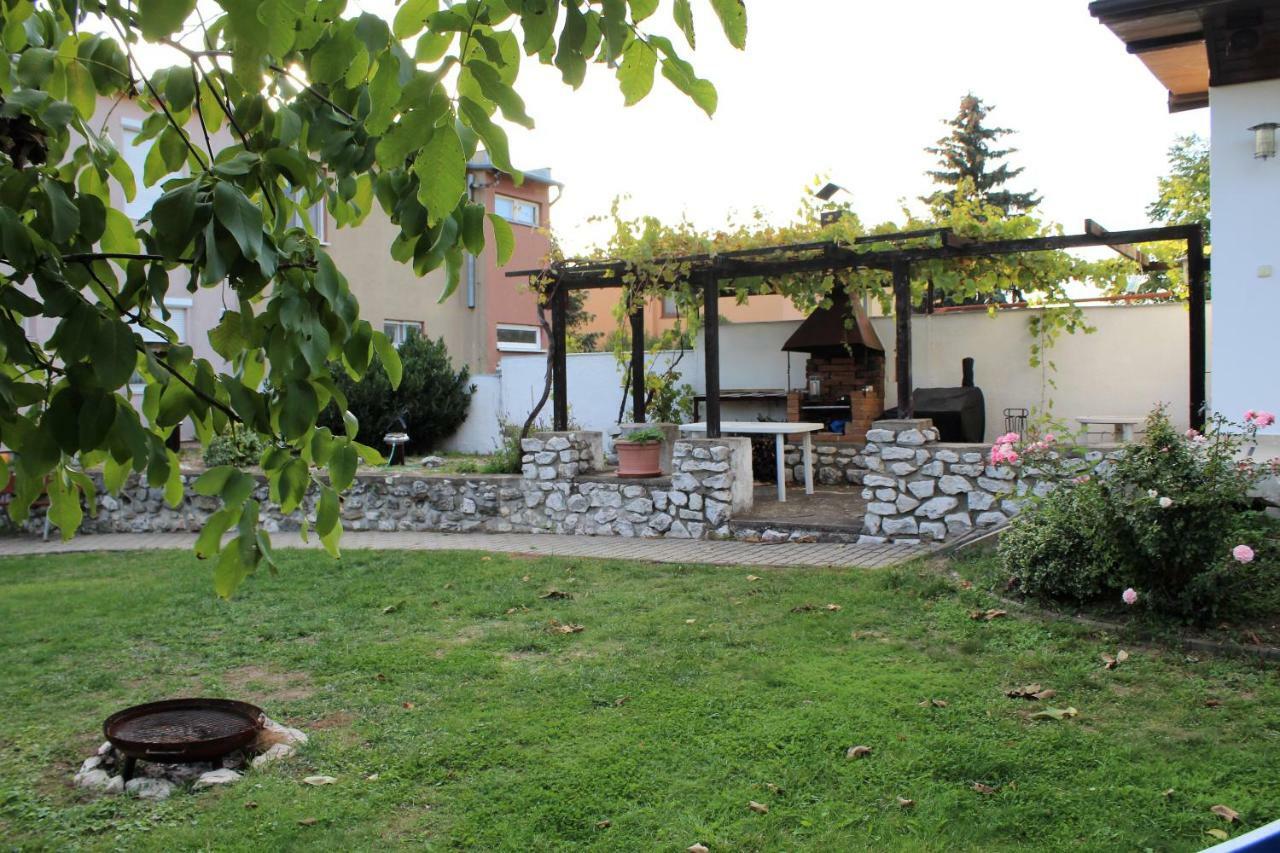 Ubytovani Marketa Perná Exterior foto
