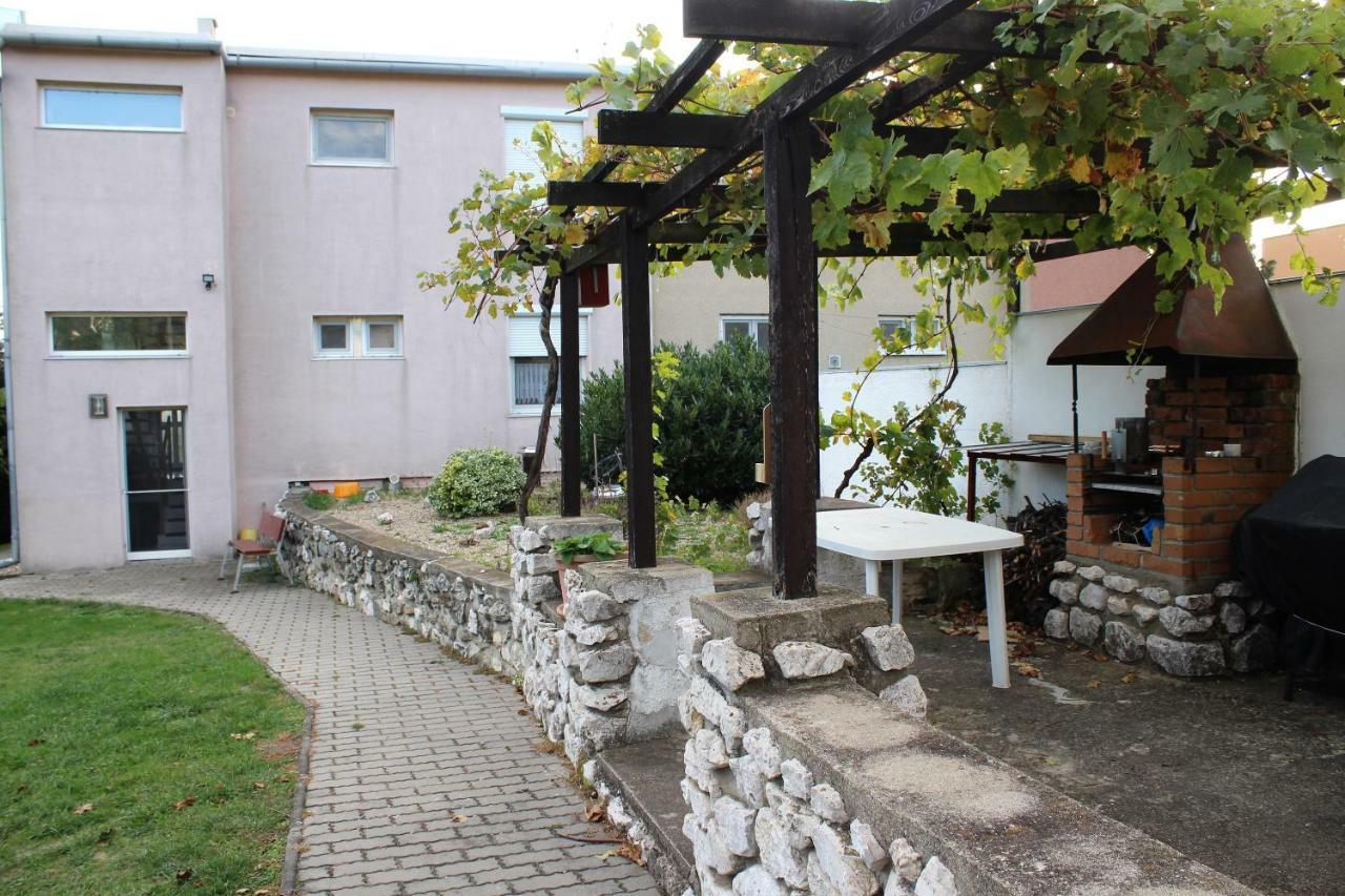 Ubytovani Marketa Perná Exterior foto